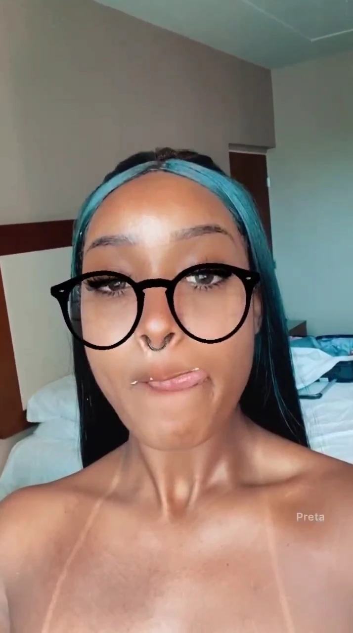 Preta Zade, uma delícia de mulher no vídeo picante Preta Zade, uma delícia de mulher no vídeo picante