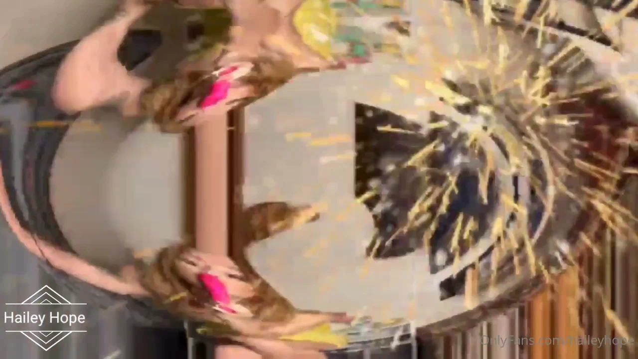 Espero que vocês tenham assistido ao vídeo da chupeteira na "pau-vento"! Espero que vocês tenham assistido ao vídeo da chupeteira na