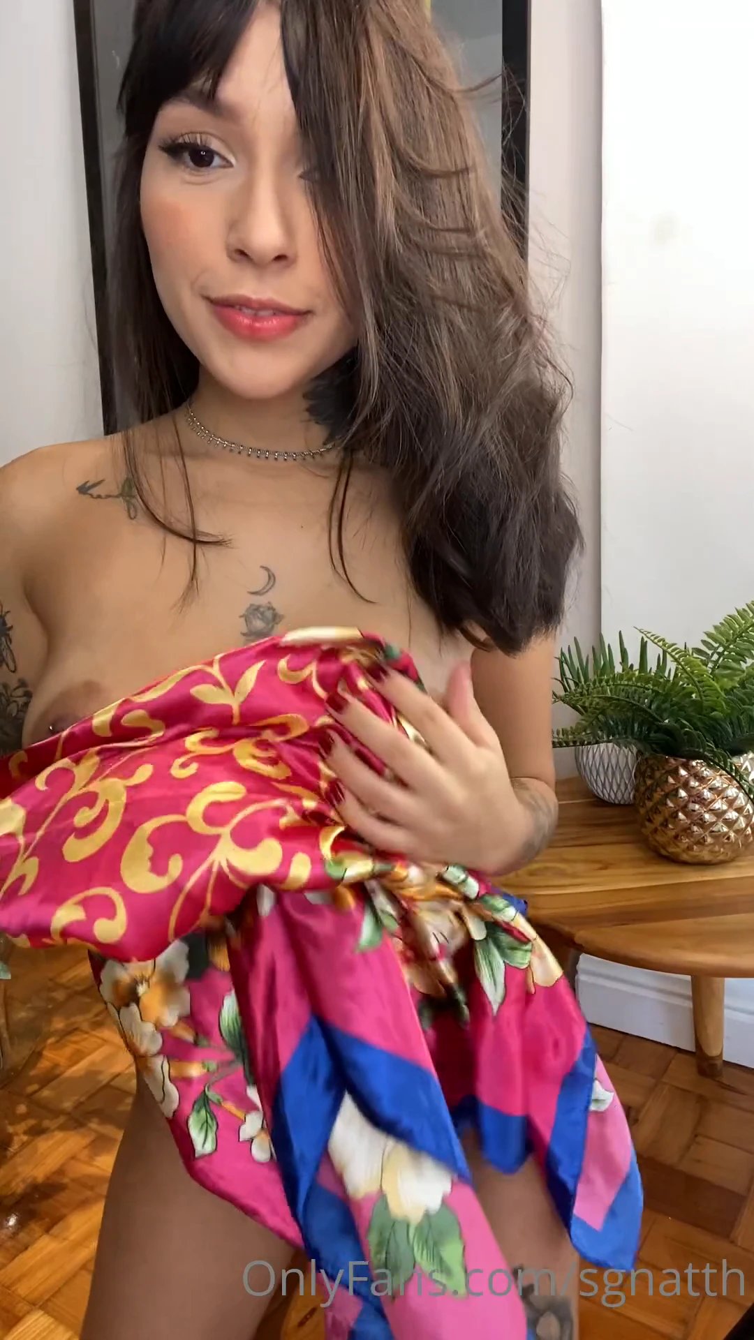 Sg Natth tá toda recatada, mas só provocando demais! Sg Natth tá toda recatada, mas só provocando demais!