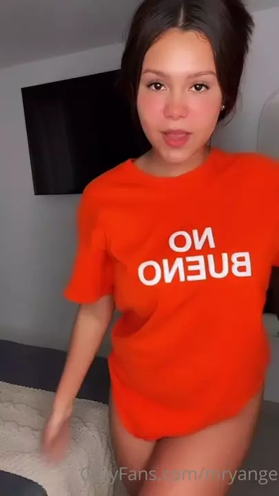 A mryange tá muito safadinha, mostrando essa bunda maravilhosa! A mryange tá muito safadinha, mostrando essa bunda maravilhosa!