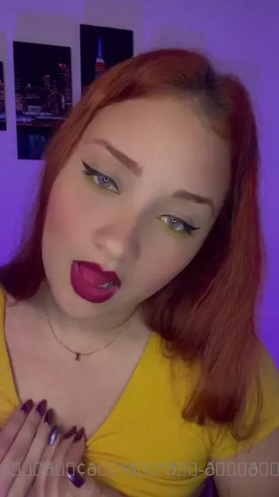 Dá uma olhada nos peitos maravilhosos da Karol Alvarado! Dá uma olhada nos peitos maravilhosos da Karol Alvarado!