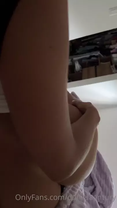 Daniela Antury, irresistível, exibindo um bundão de tirar o fôlego! Daniela Antury, irresistível, exibindo um bundão de tirar o fôlego!