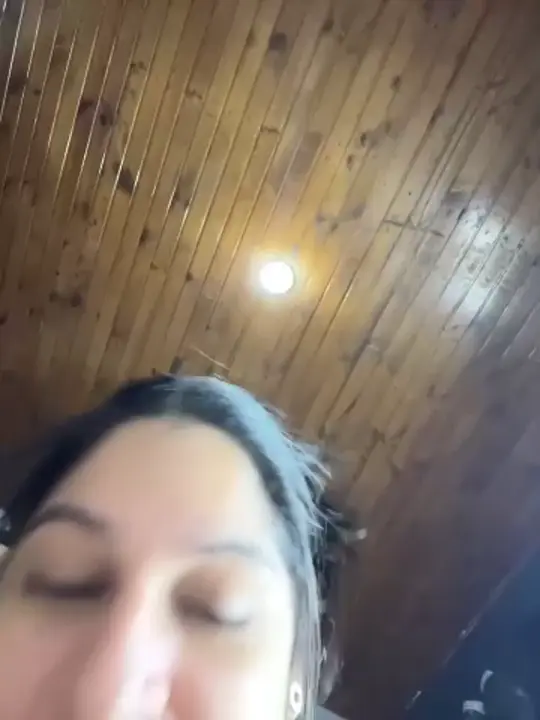 Charlotte Stevens, toda gostosinha, mostrando aquele rebolado irresistível! Charlotte Stevens, toda gostosinha, mostrando aquele rebolado irresistível!