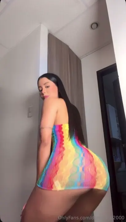 Danielarb2000 arrasando em um vestido de tirar o fôlego Danielarb2000 arrasando em um vestido de tirar o fôlego