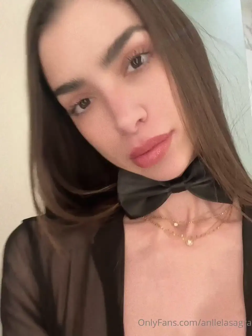 Anllela Sagra foi flagrada com os peitos à mostra! Anllela Sagra foi flagrada com os peitos à mostra!
