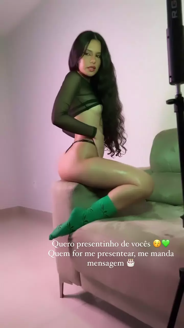 Poliana Arapiraca, o vídeo hot da brasileira desinibida Poliana Arapiraca, o vídeo hot da brasileira desinibida